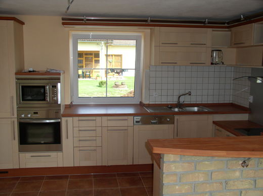 Kuchyně na míru 008.jpg