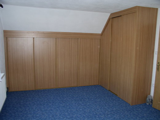 Vestavěné skříně 025.jpg
